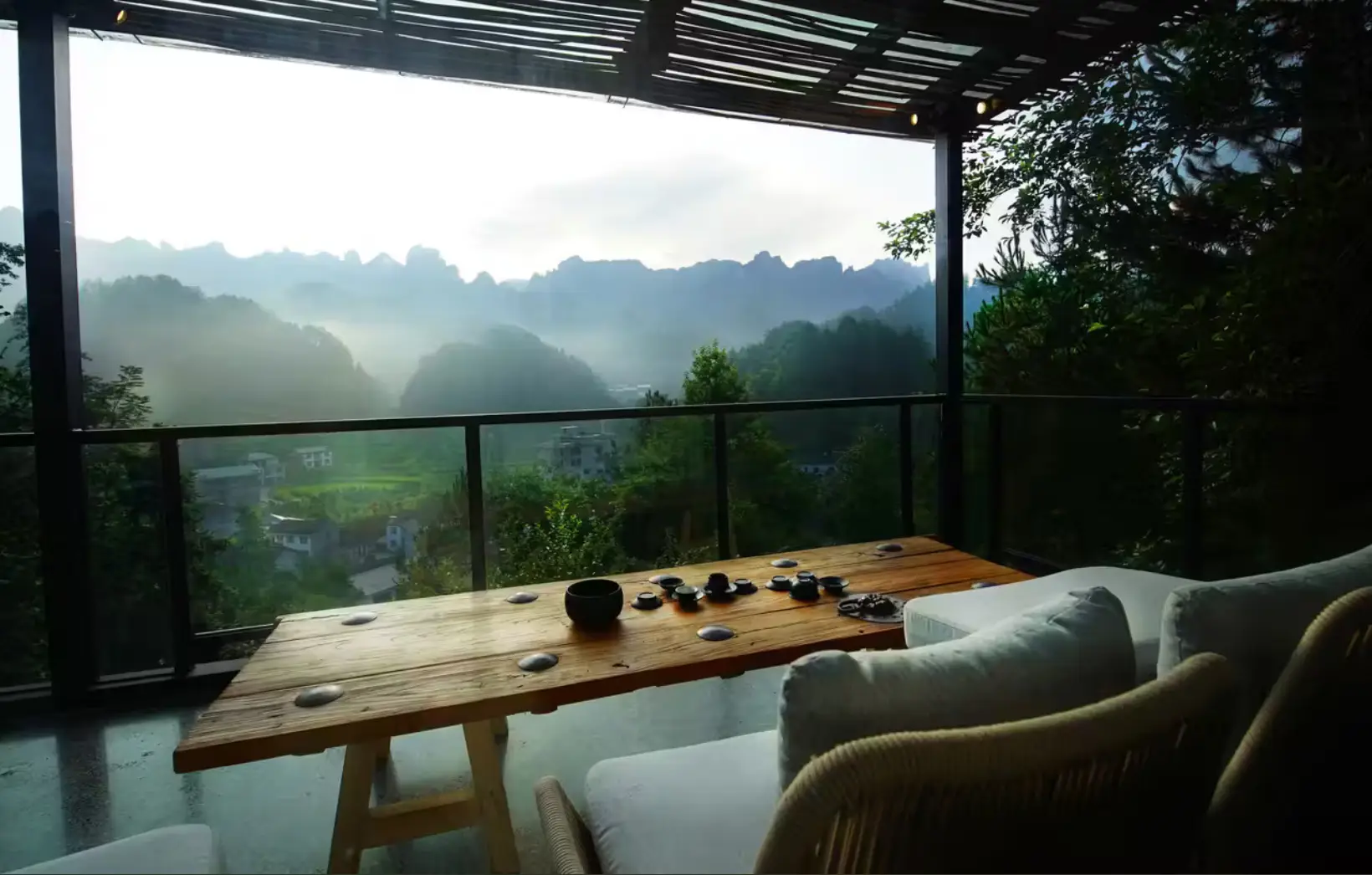 FengHuang ChangSa ZhangJiaJie (China)