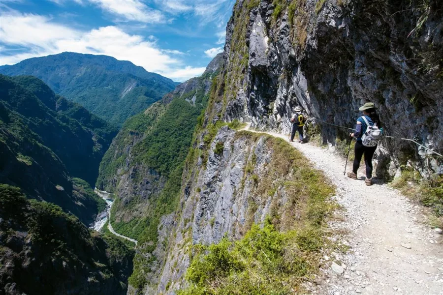 Taroko Gorge Hike (Taiwan)